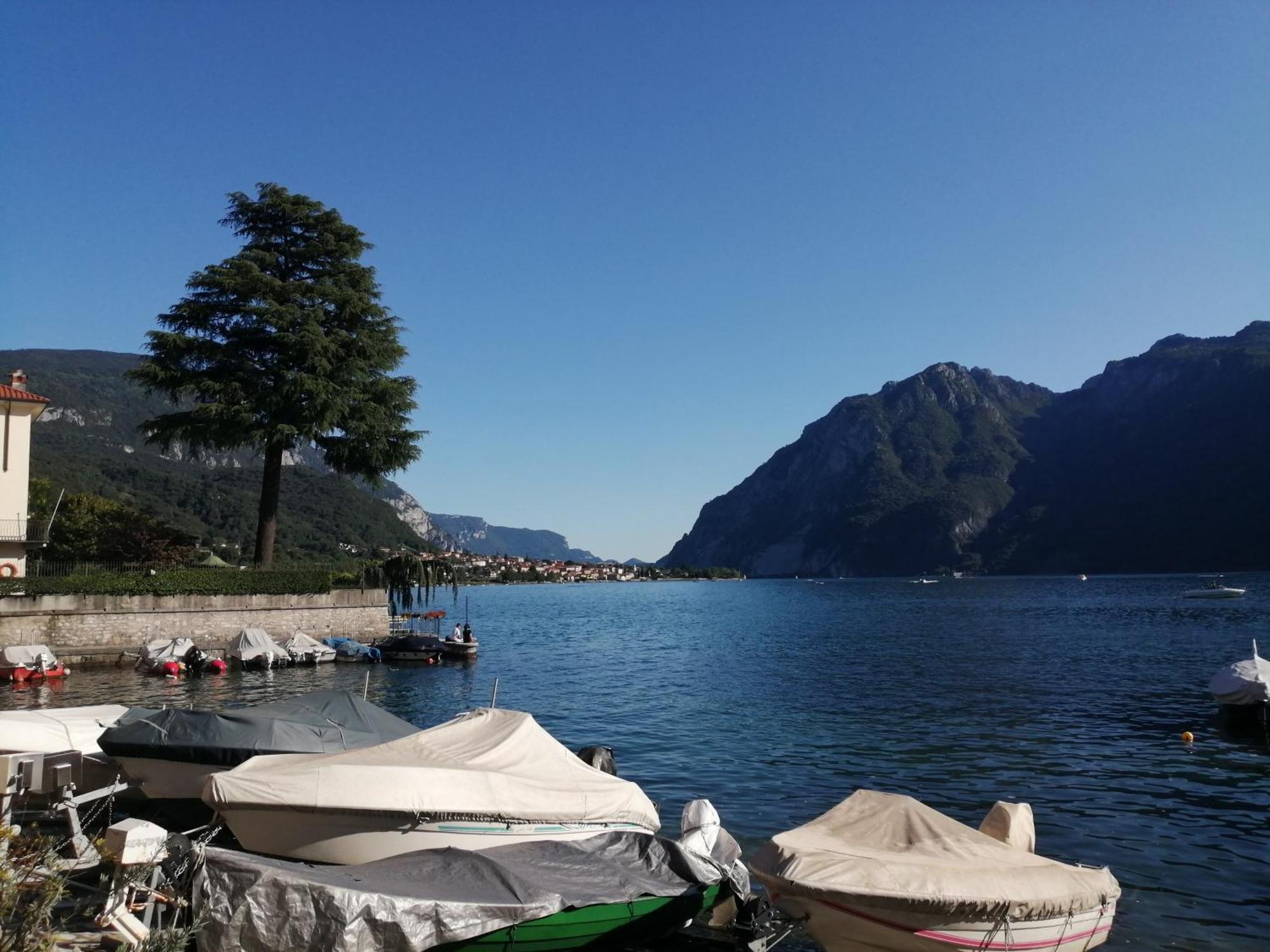 Lake And Guzzi View - Holiday Home Mandello del Lario Luaran gambar
