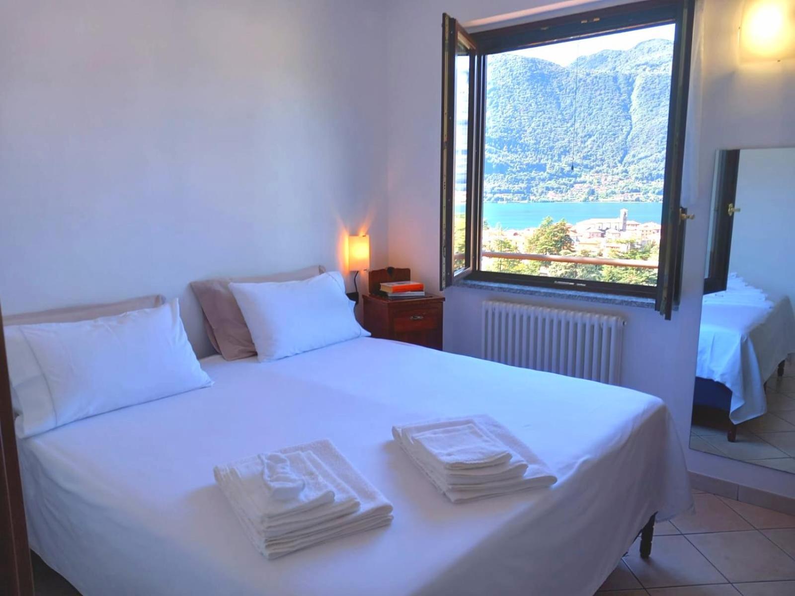 Lake And Guzzi View - Holiday Home Mandello del Lario Luaran gambar