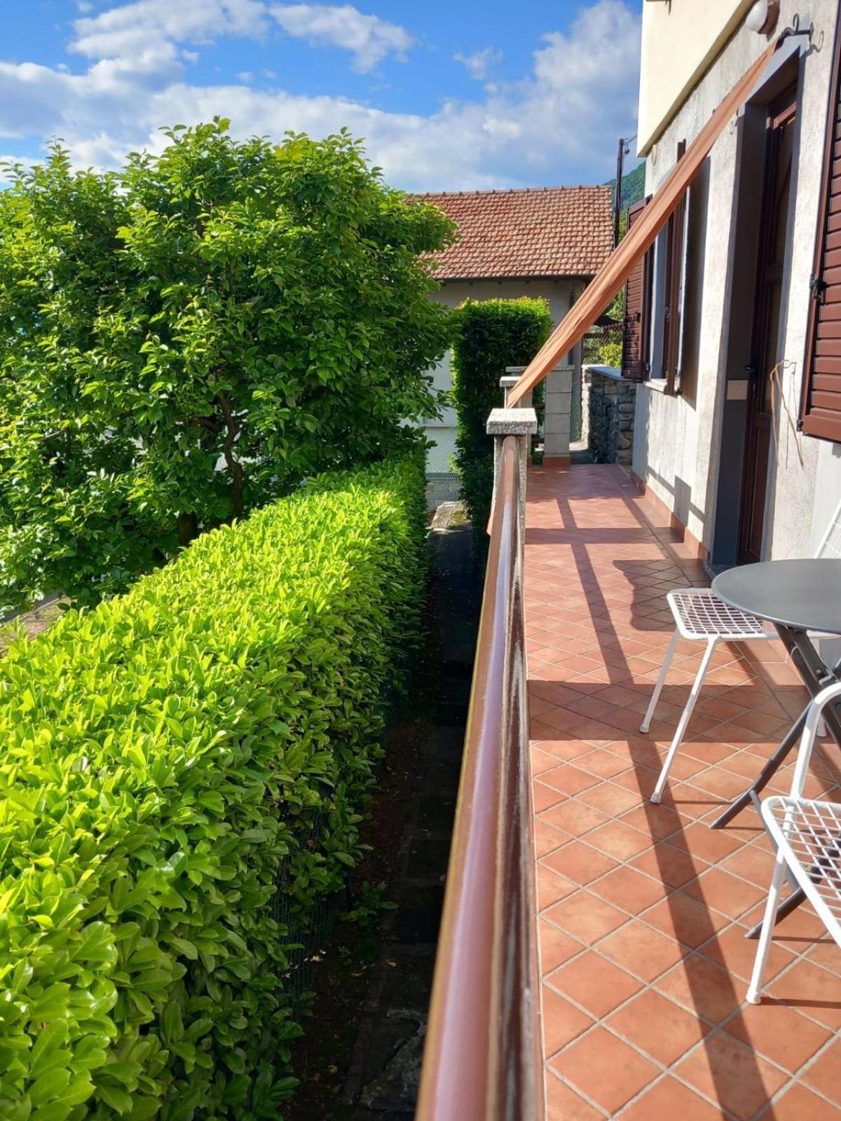 Lake And Guzzi View - Holiday Home Mandello del Lario Luaran gambar