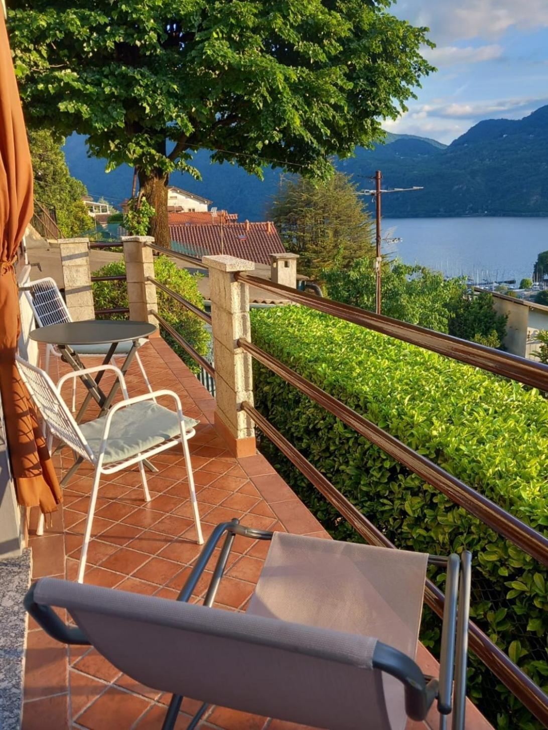 Lake And Guzzi View - Holiday Home Mandello del Lario Luaran gambar